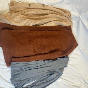 Women’s Knit Sweater Bundle in Brown/Rust, Tan, and Gray size medium